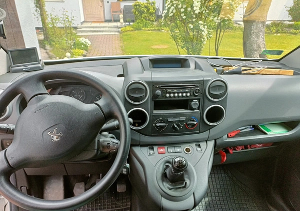 Peugeot Partner cena 40900 przebieg: 166500, rok produkcji 2017 z Tychy małe 46
